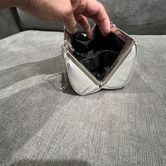 Silver Evening Bag Handbag Clutch Chain - Picture 8 of 9